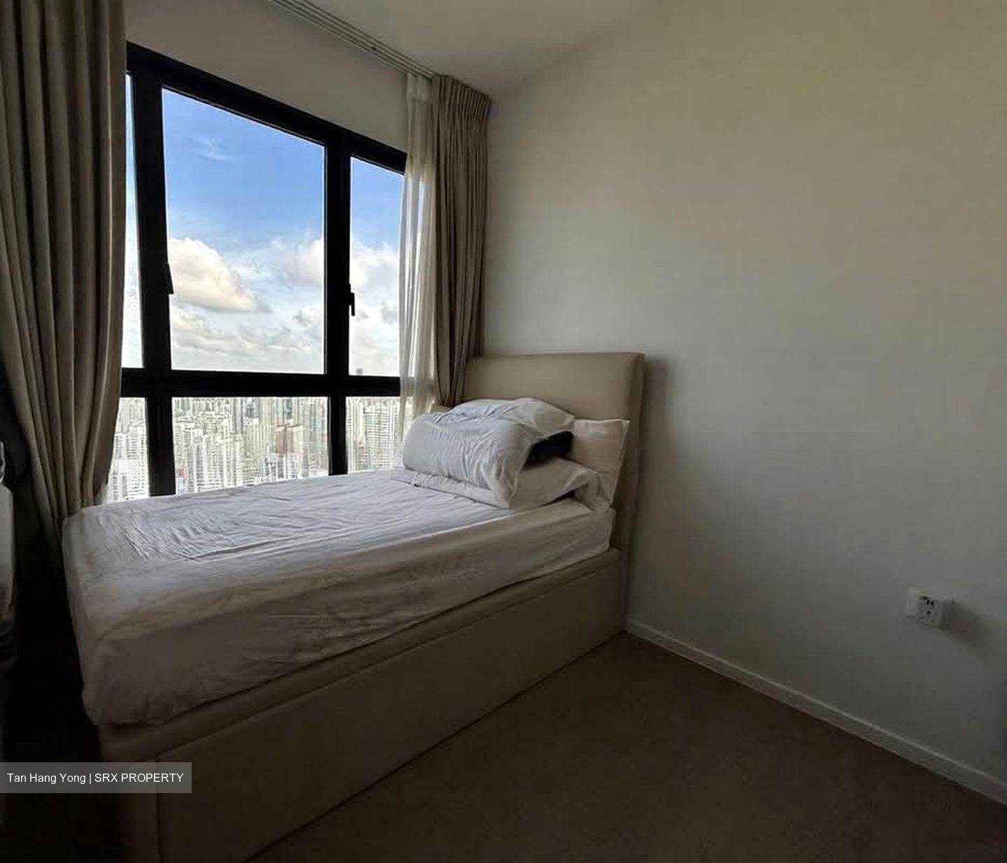 Avenue South Residence (D3), Apartment #566374181